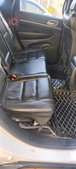 جیپ گراند شیرۆکی